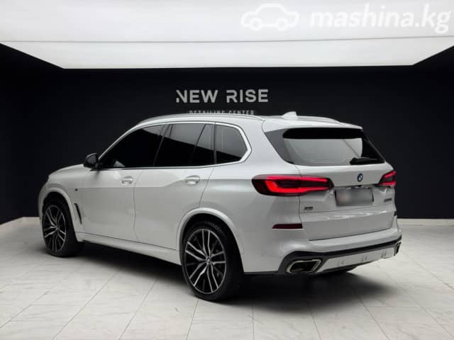 BMW X5 IV (G05/G18) M50i 4.4 AT 4WD