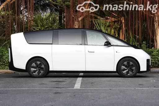 LiXiang Mega 102.7 kWh Electro AT 4WD