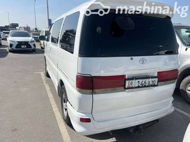 Toyota Regius 2.7 AT 4WD