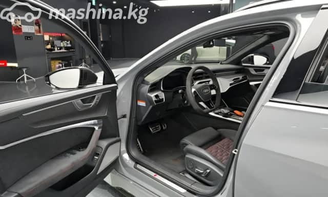 Audi RS 6 IV (C8) performance 4.0 AT 4WD