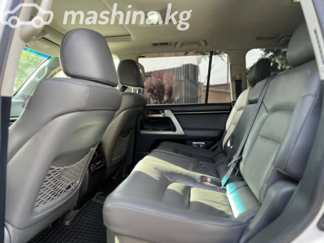 Toyota Land Cruiser 200 Series 4.7 AT 4WD