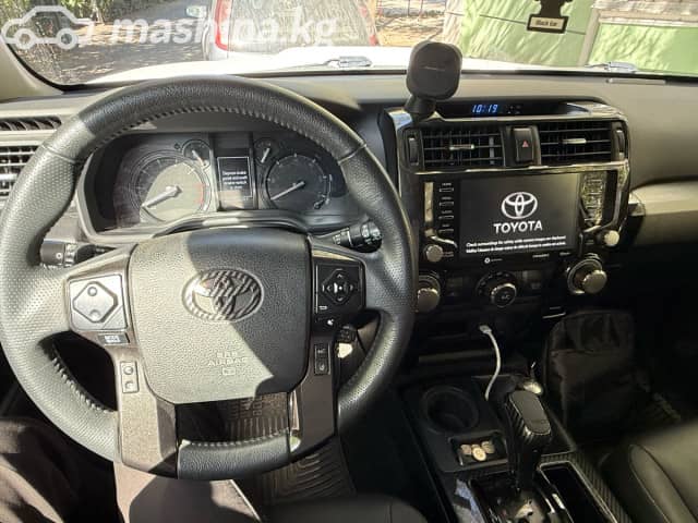 Toyota 4Runner V Рестайлинг 4.0 AT 4WD