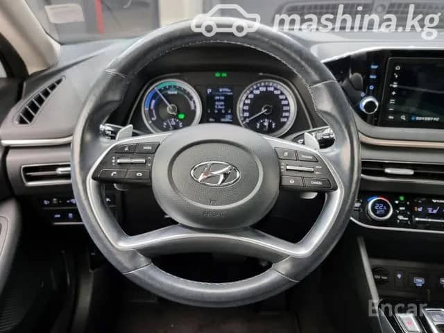 Hyundai Sonata VIII (DN8) 2.0hyb AT