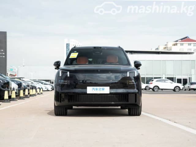 Lynk & Co 900 2.0hyb AT 4WD