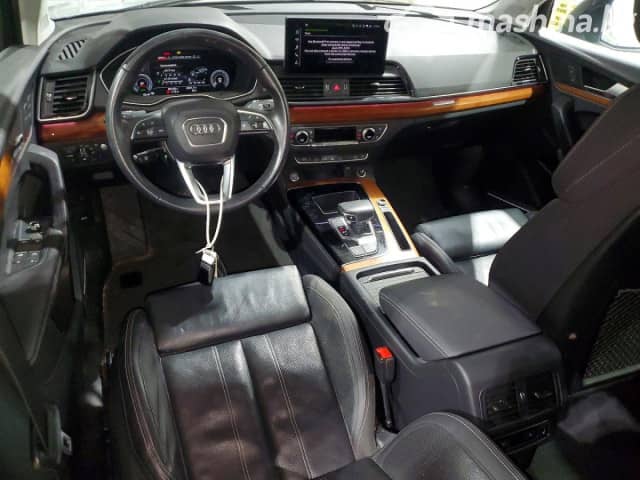 Audi Q5 II (FY) Рестайлинг 45 TFSI 2.0 AMT 4WD