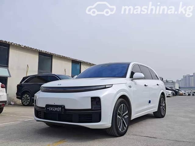 LiXiang L7 Рестайлинг 1.5hyb AT 4WD