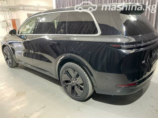 LiXiang L9 Рестайлинг 1.5hyb AT 4WD