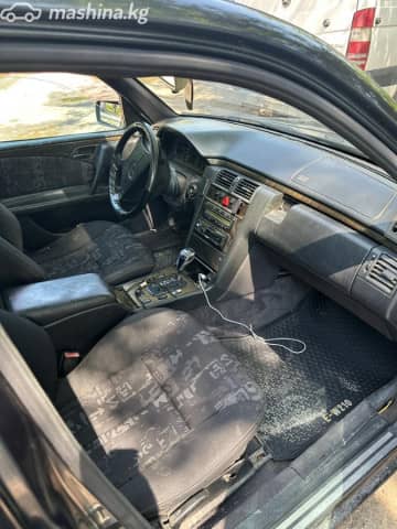 Mercedes-Benz E-Класс II (W210, S210) 280 2.8 AT