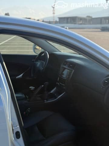 Lexus IS II Рестайлинг 220d 2.2d MT