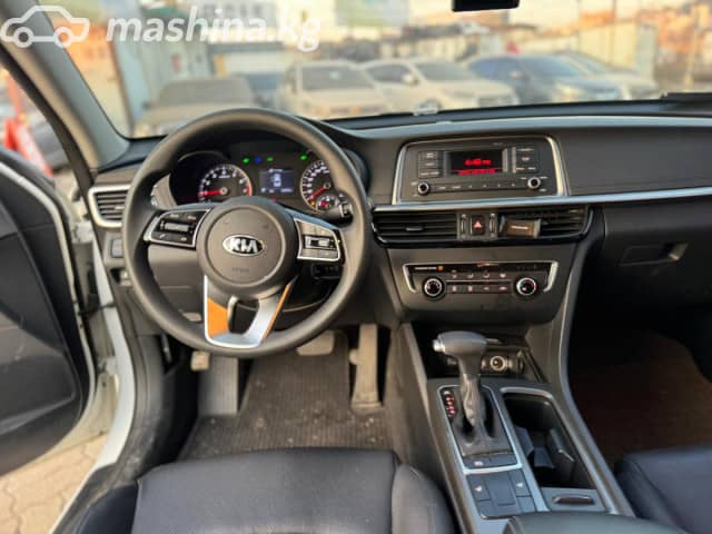 Kia K5 II 2.0 AT
