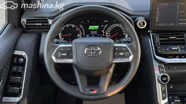 Toyota Land Cruiser 300 Series 3.4d AT 4WD