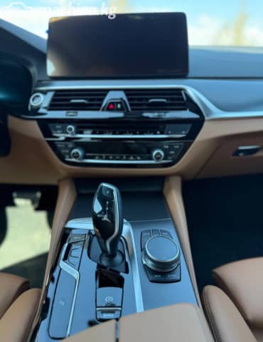 BMW 5 серии VII (G30/G31) Рестайлинг 530i xDrive 2.0 AT 4WD