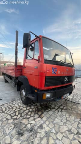 Mercedes-Benz 814