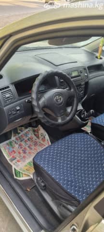 Toyota Corolla Verso I 1.8 MT
