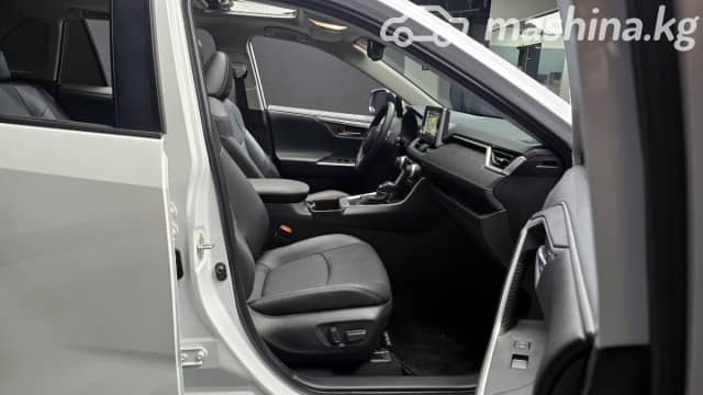 Toyota RAV4 V (XA50) 2.5hyb CVT 4WD