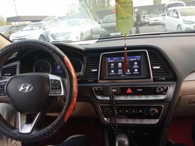 Hyundai Sonata VII (LF) Рестайлинг 2.4 GDi AT
