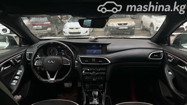 Infiniti Q30 2.0 AMT