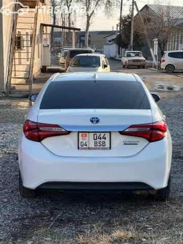 Toyota Corolla XI (E160, E170, E180) Рестайлинг 1 Axio 1.5hyb CVT