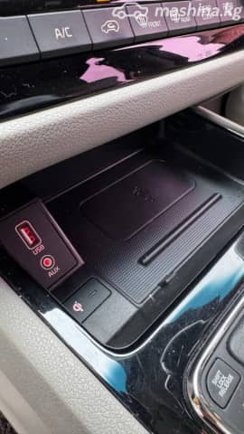 Kia Carnival III 2.2d AT
