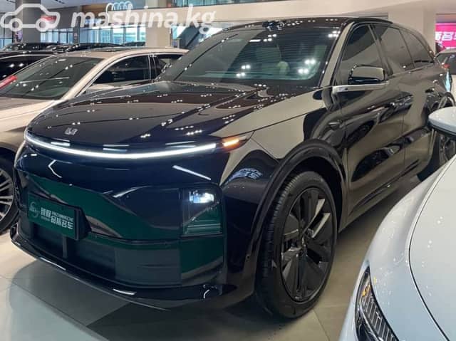 LiXiang L6 1.5hyb AT 4WD