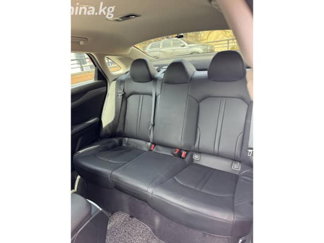Kia K5 III 2.0hyb AT