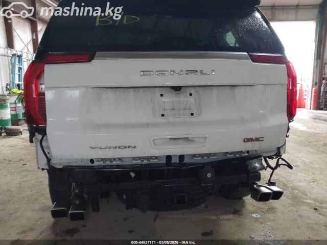 GMC Yukon V 6.2 AT 4WD