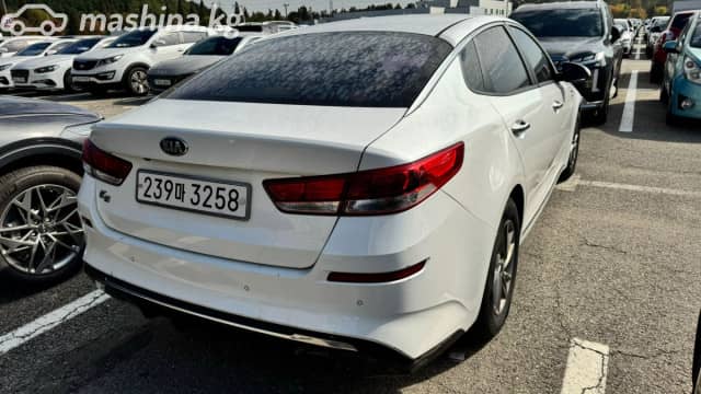 Kia K5 II 2.0 AT