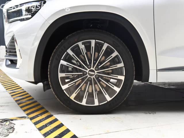 Geely Xingyue L I Рестайлинг 2.0 AT 4WD