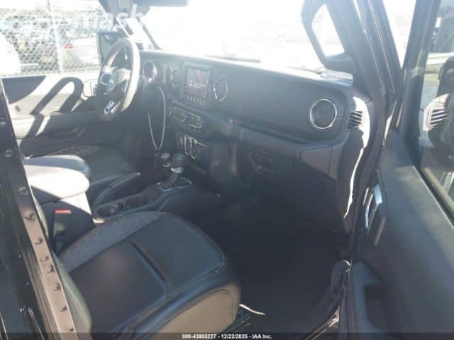 Jeep Wrangler IV (JL) 2.0 AT 4WD