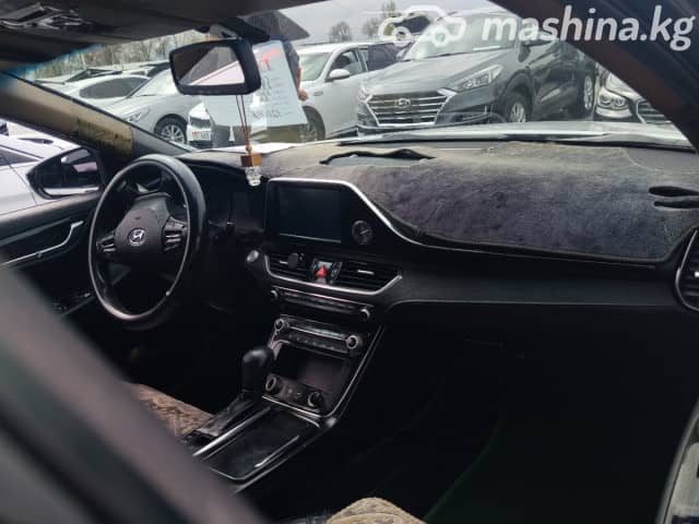 Hyundai Grandeur VI 3.0 AT