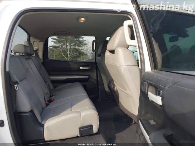 Toyota Tundra II Рестайлинг CrewMax 5.7 AT 4WD