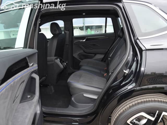 Volkswagen Tiguan III (China Market) 2.0 AMT