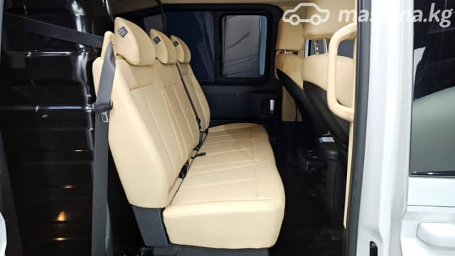 Hyundai Staria 3.5 AT