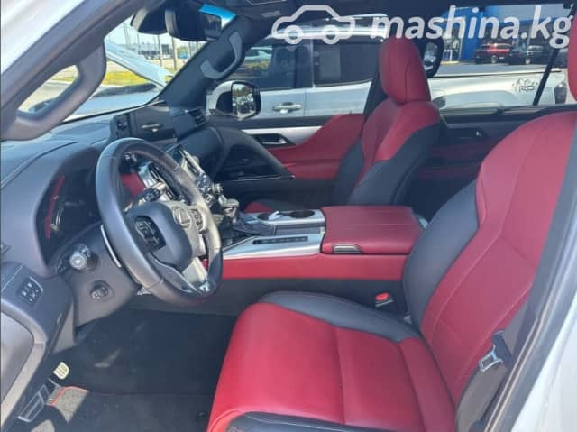 Lexus LX IV 600 3.5 AT 4WD