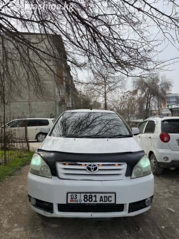 Toyota Ipsum II (M20) 2.4 AT 4WD