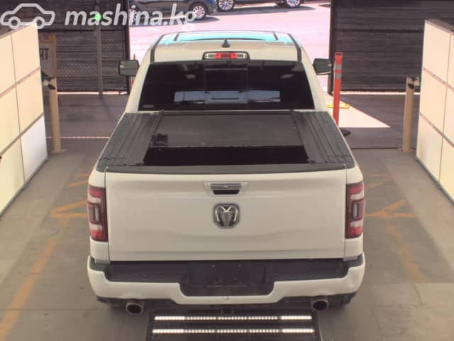 RAM 1500 V Quad Cab 5.7 AT 4WD