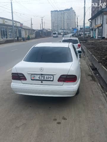 Mercedes-Benz E-Класс II (W210, S210) Рестайлинг 200 2.2d MT