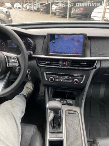 Kia K5 II 2.0 AT