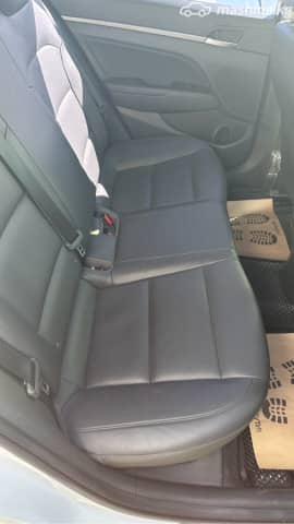Hyundai Avante VI Рестайлинг 1.6 CVT
