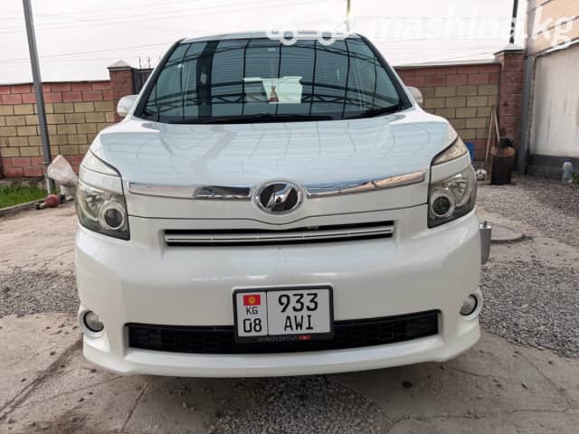 Toyota Voxy II (R70) 2.0 CVT 4WD