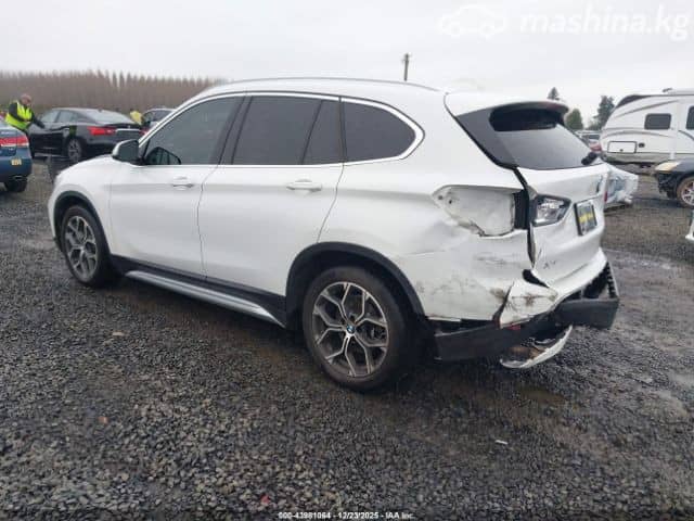 BMW X1 II (F48) Рестайлинг 28i xDrive 2.0 AT 4WD
