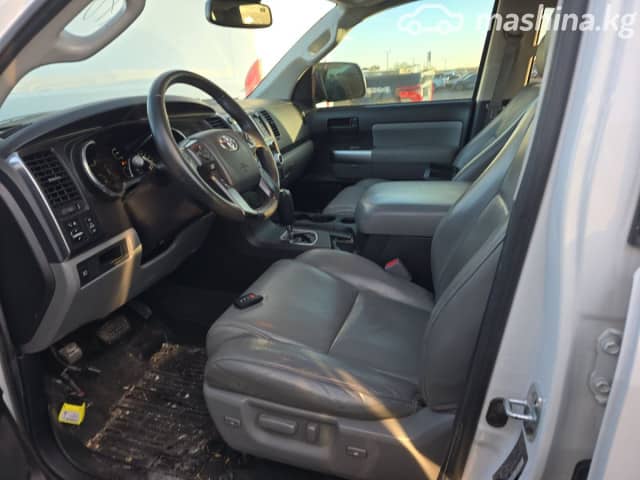 Toyota Sequoia II Рестайлинг 5.7 AT 4WD