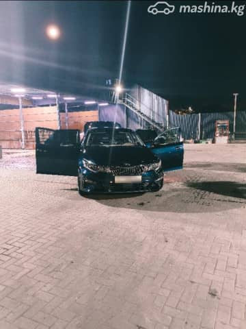 Kia K5 II 2.0 AT