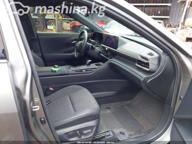Toyota Crown XVI (S230) 2.5hyb CVT 4WD