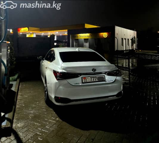 Lexus ES VII Рестайлинг 300h 2.5hyb CVT