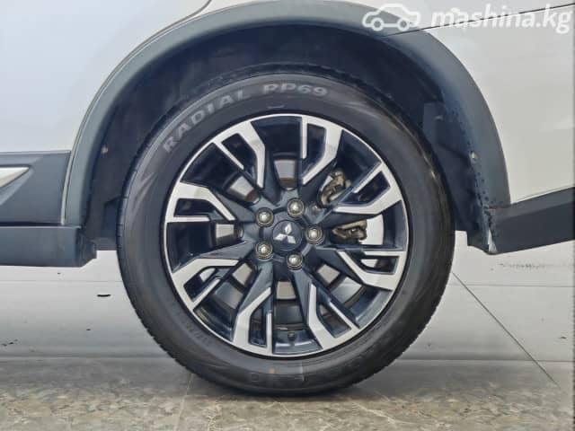 Mitsubishi Outlander III Рестайлинг 3 2.0 CVT