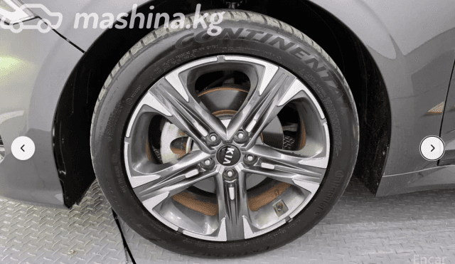 Kia K5 III 2.0 AT