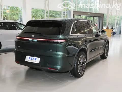 LiXiang L6 1.5hyb AT 4WD