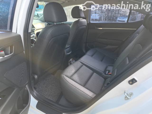 Hyundai Avante VI Рестайлинг 1.6 CVT