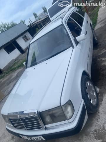 Mercedes-Benz W124 260 2.6 MT 4WD